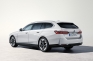 bmw_530e_touring_2024_back_730.jpg